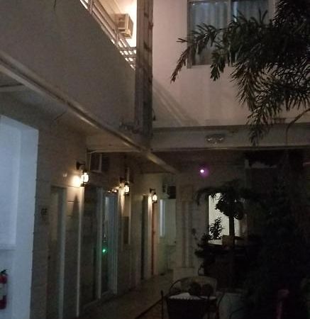 Innsite Room Rentals Pasay Exterior photo