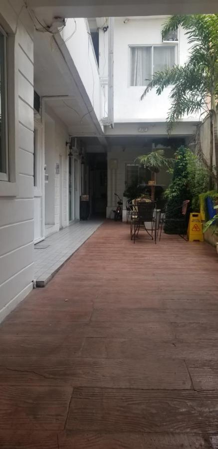 Innsite Room Rentals Pasay Exterior photo