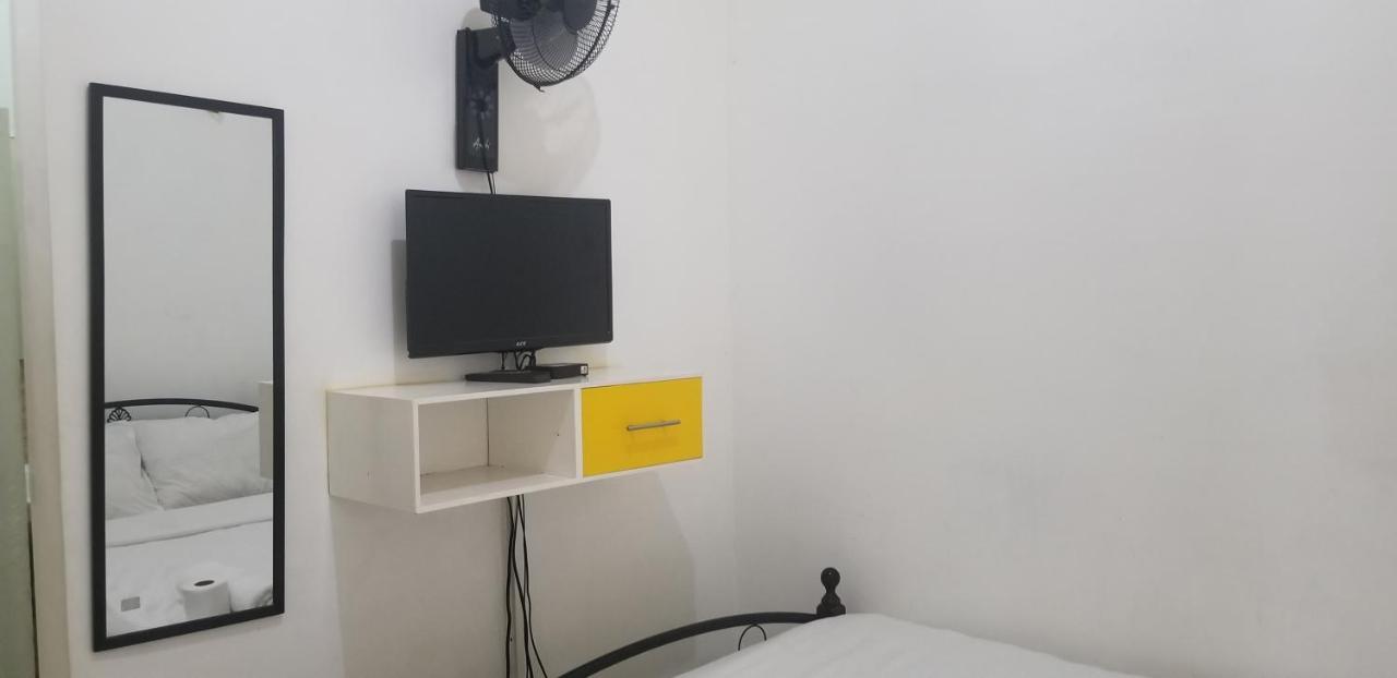 Innsite Room Rentals Pasay Exterior photo