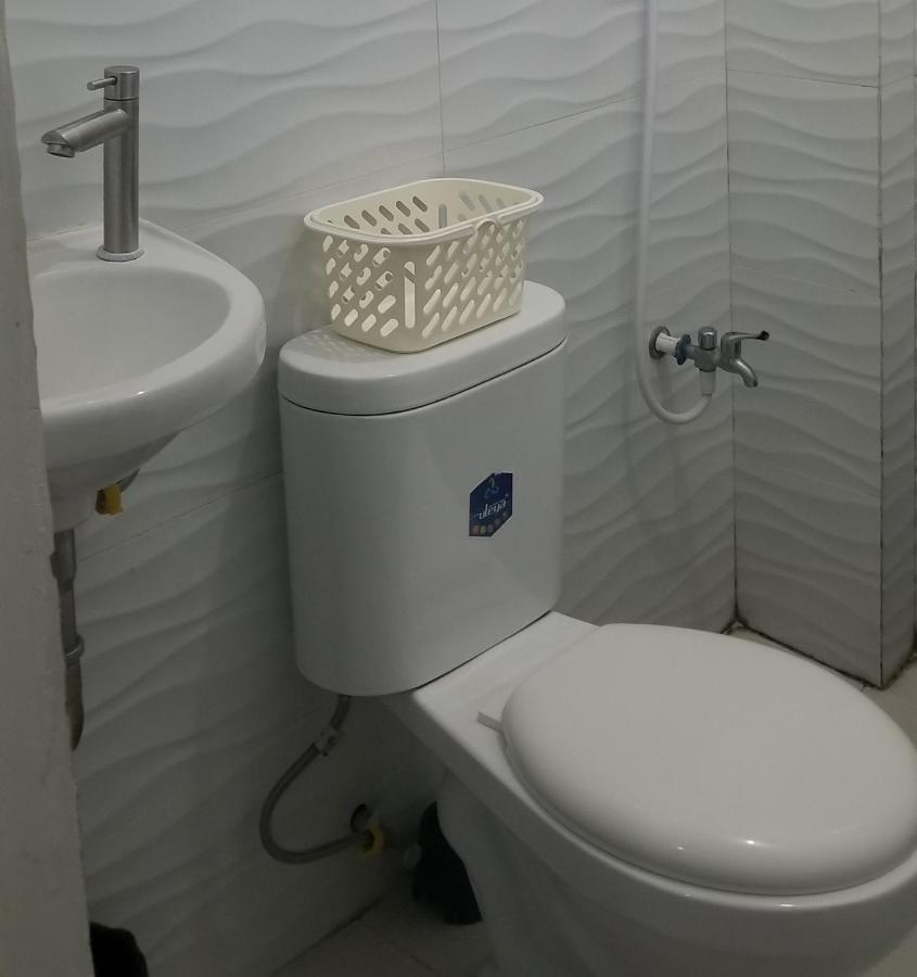 Innsite Room Rentals Pasay Exterior photo